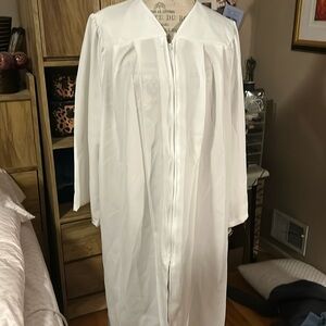 Oak Hall White Graduation Gown - 5’6” - 5’8”